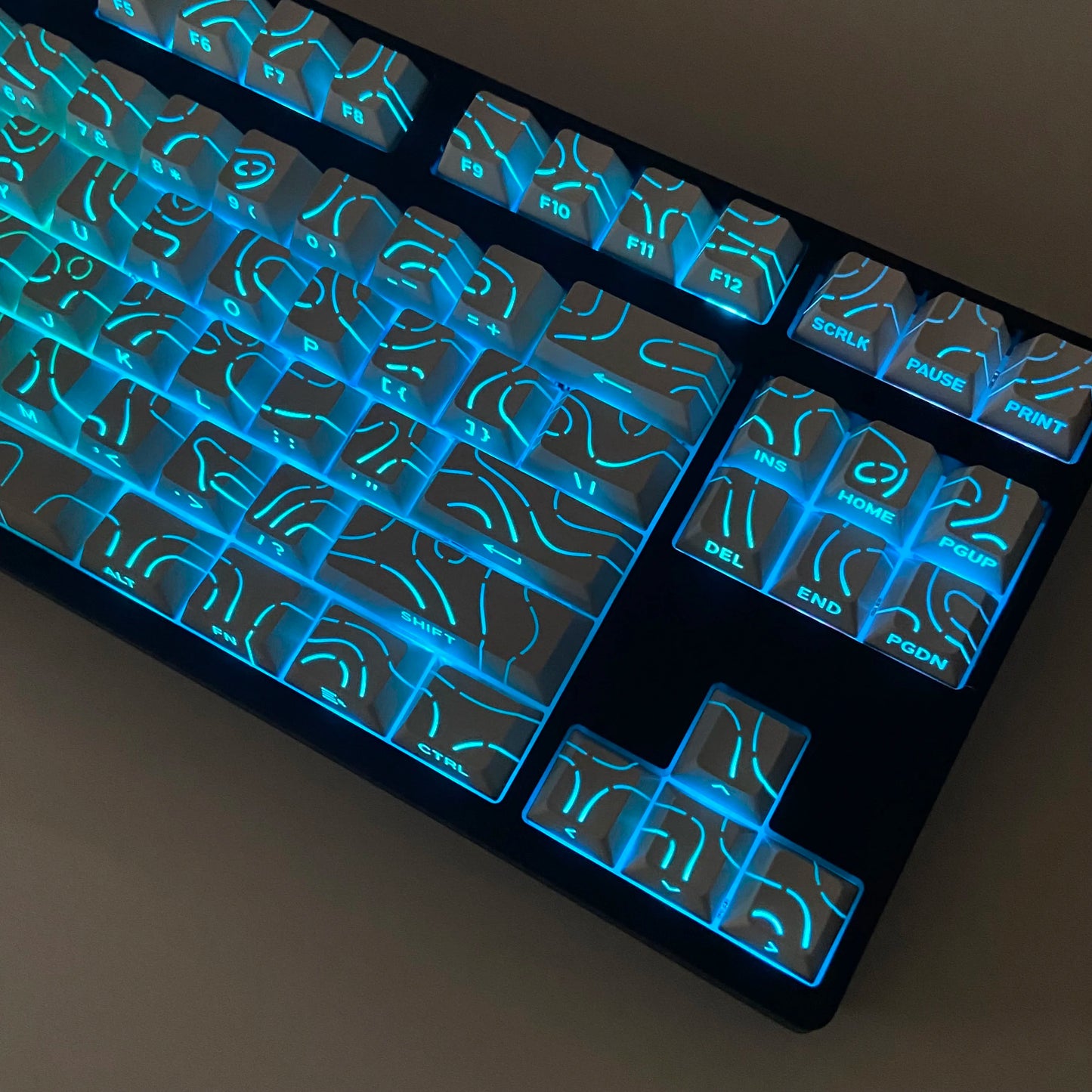 Aurora SideGlow Keycaps – Gradient RGB Shine-Through PBT