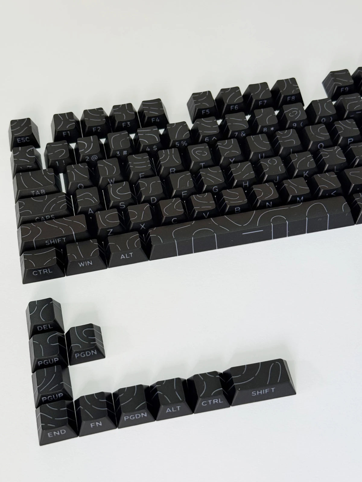 Aurora SideGlow Keycaps – Gradient RGB Shine-Through PBT