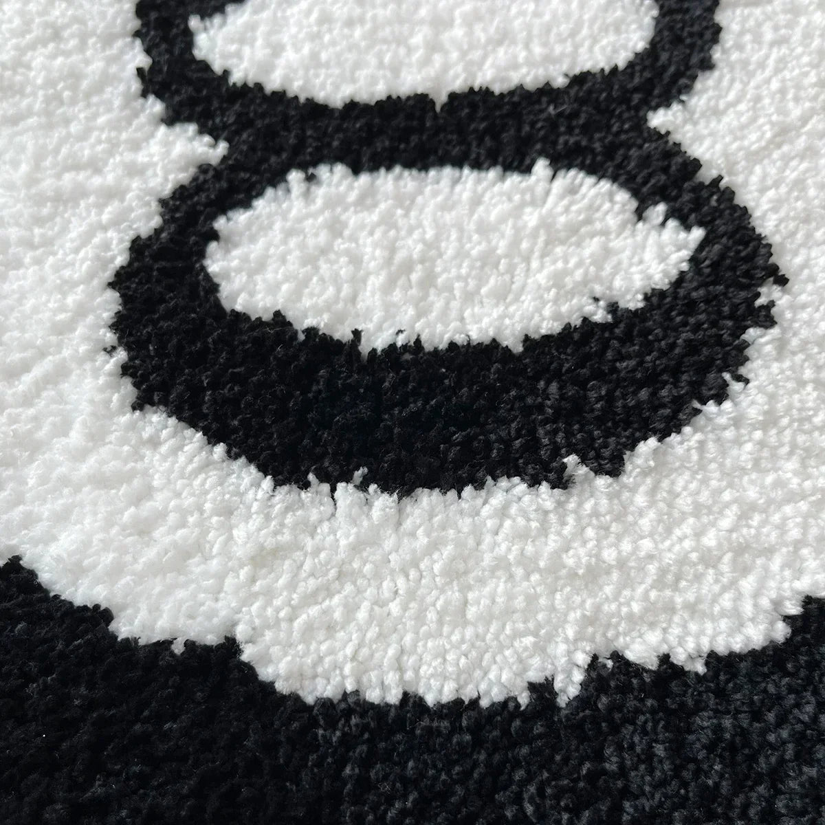 Black 8 Ball Rug – Soft Anti-Slip Gaming Carpet